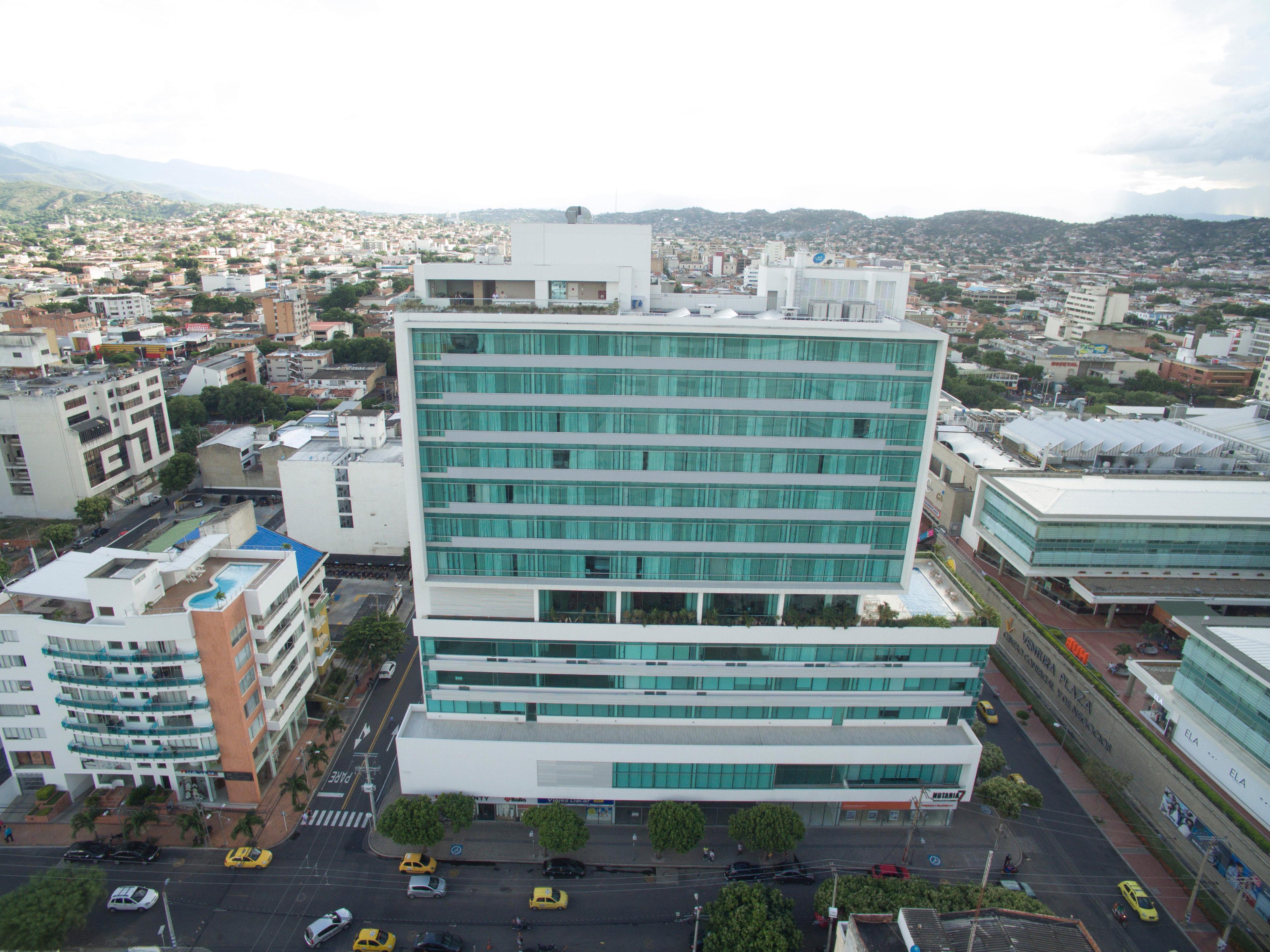 Holiday Inn Cucuta By Ihg Exteriér fotografie The building of the university's main library