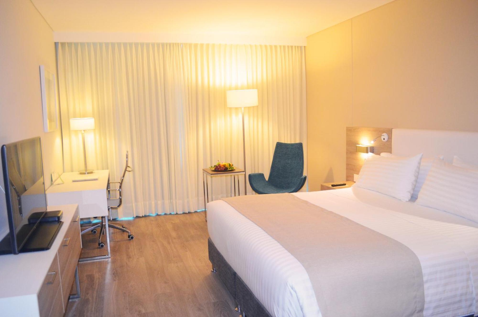 Holiday Inn Cucuta By Ihg Exteriér fotografie A room at the hotel